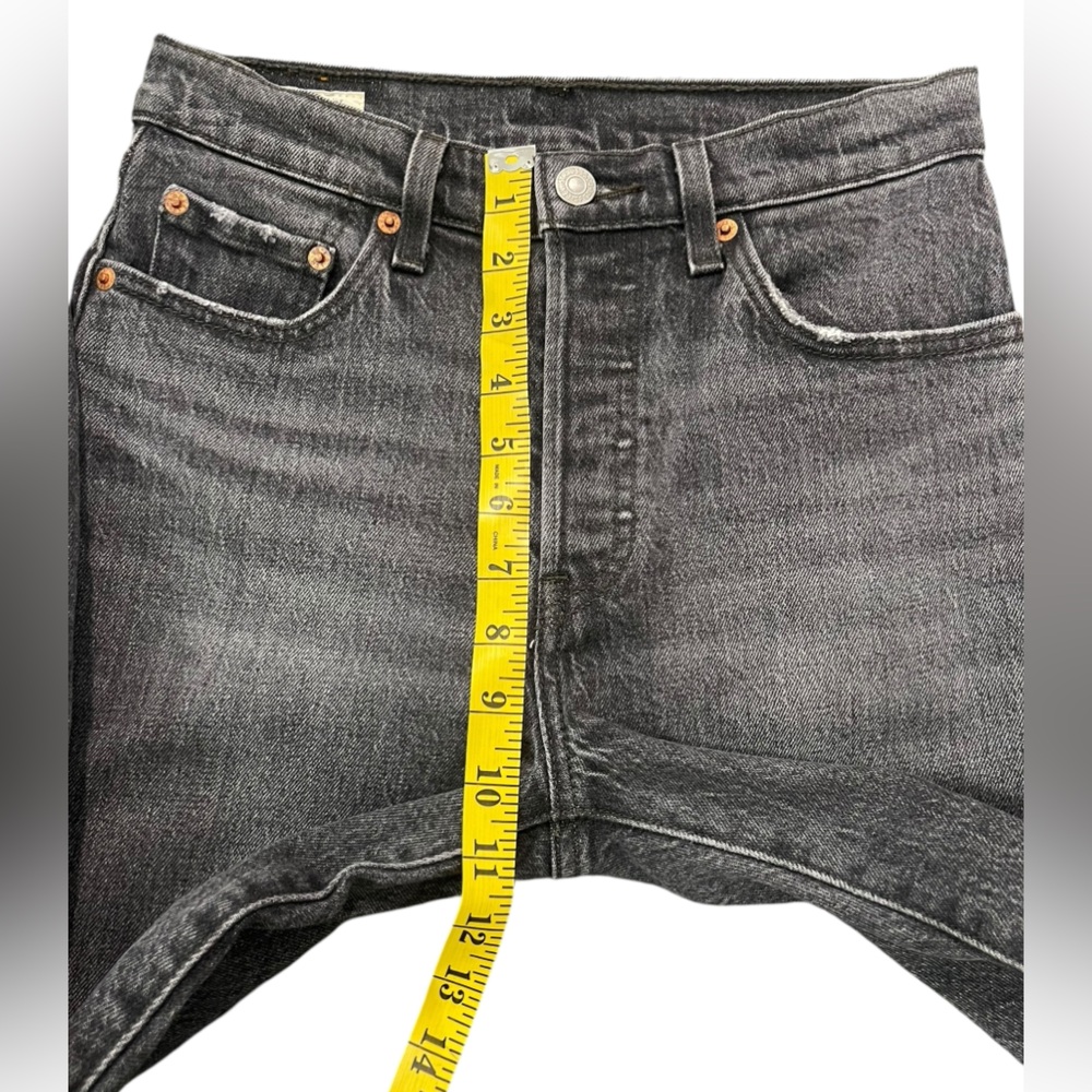 Levi’s 501 Hi-Rise Button Fly Fray Hem Jeans Gray Women’s 24 - Picture 14 of 16